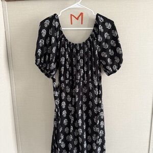 Old Navy Black and White Leaf Print Dress